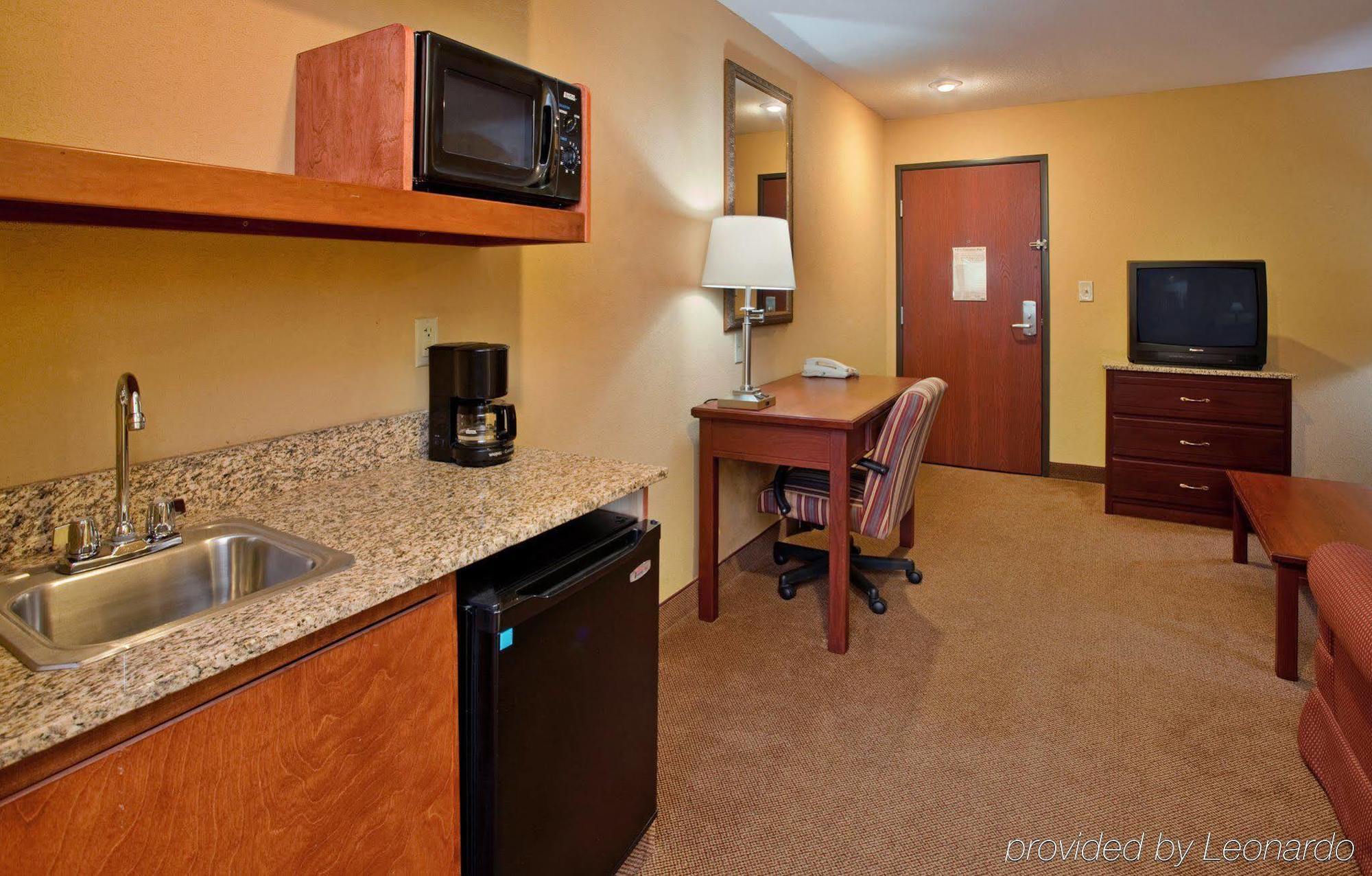 Holiday Inn Express Hotel & Suites Maryville, An Ihg Hotel Habitación foto